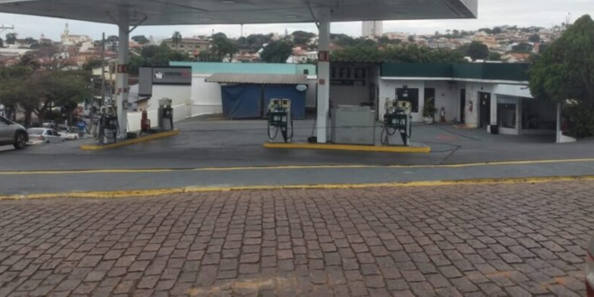 Postos de gasolina