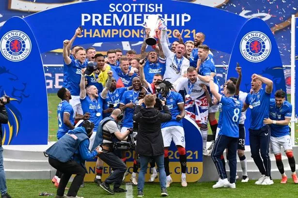 Rangers voltaram a ser campeões após anos vendo o rival triunfar (Foto: Reprodução)