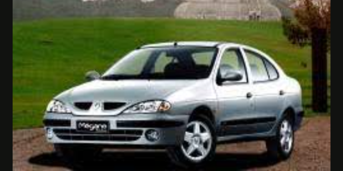 Renault Mégane Sedan RT 1.6 16V 2001 (Foto: Internet)