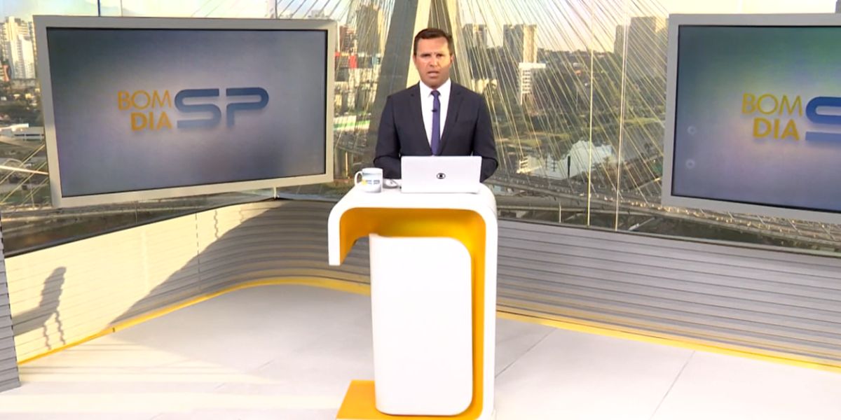 Rodrigo Bocardi no comando do Bom Dia SP (Reprodução: Globo)