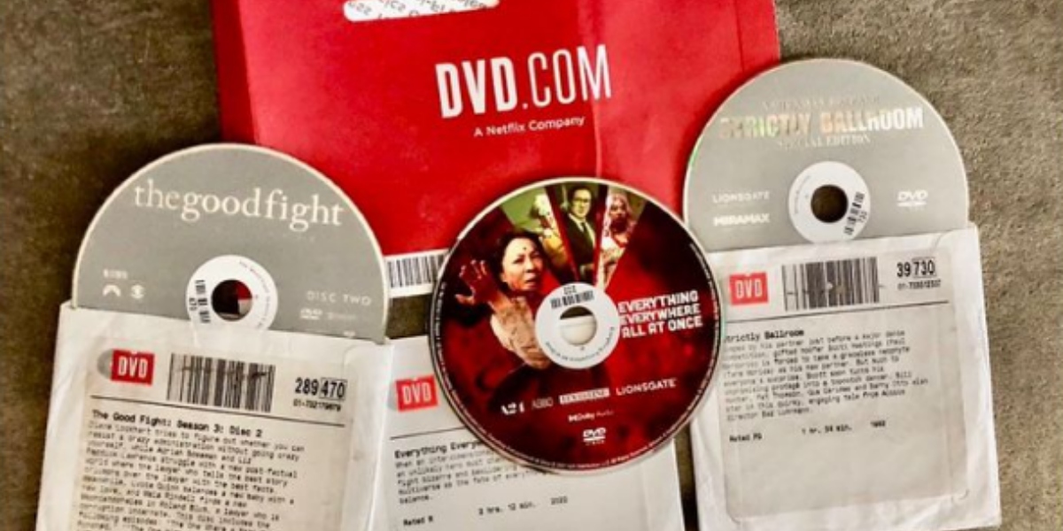 DVDs chegavam via correio (Foto: Reprodução/Netflix)