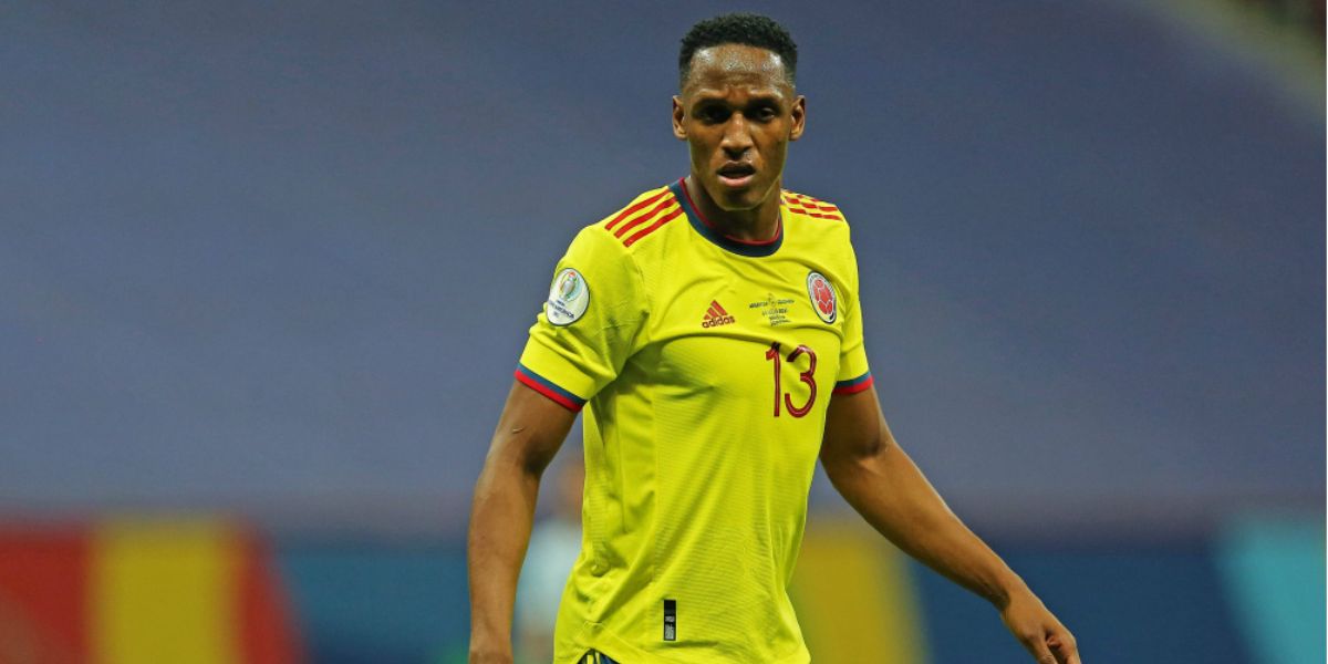 Yerry Mina já defendeu as cores da Colômbia na Copa do Mundo (Reprodução: Internet)