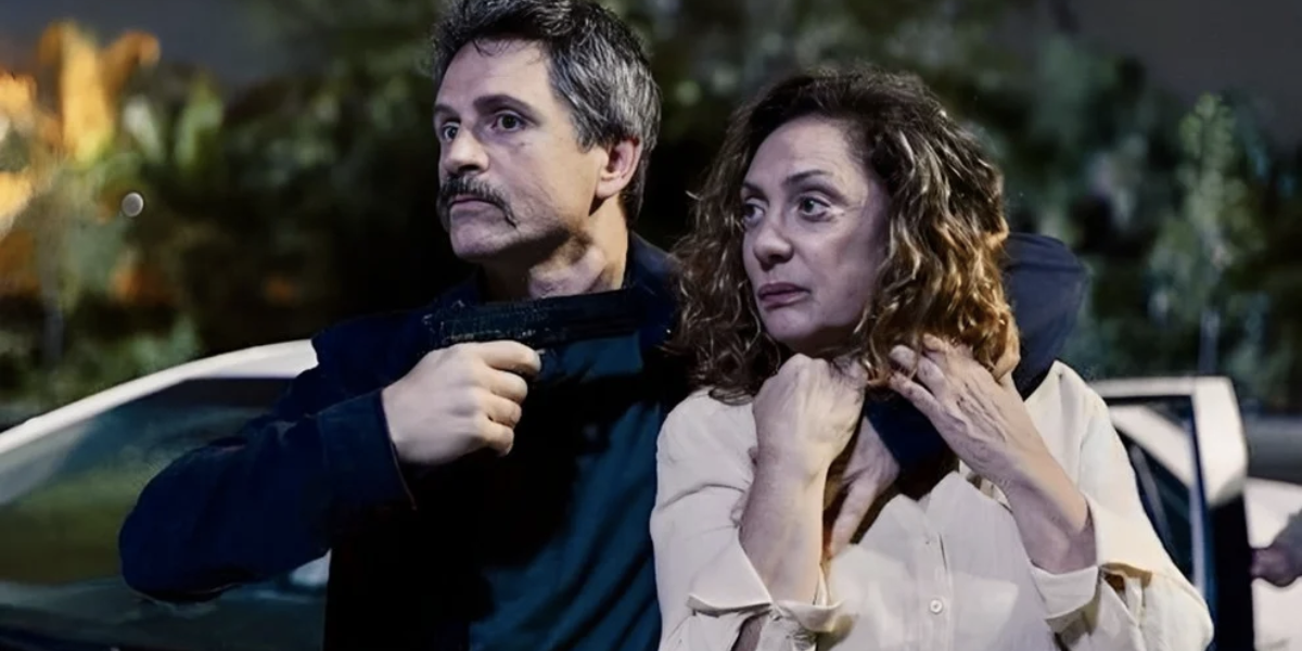 Gregório sequestra Agatha (Reprodução/globo)