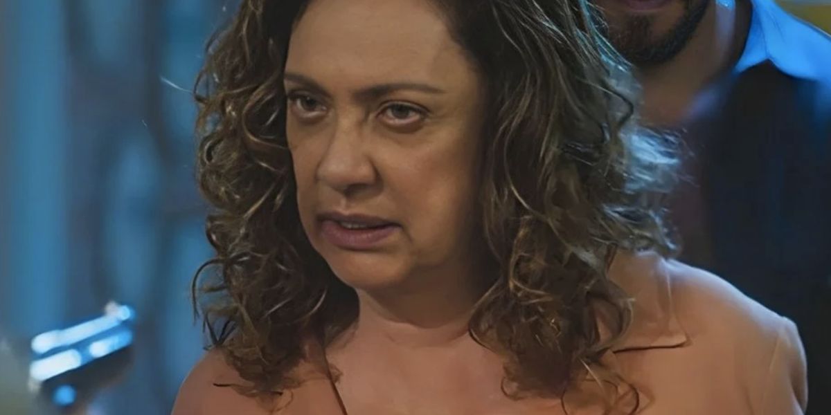 Agatha em Terra e Paixão (Foto: Reprodução / Globo)