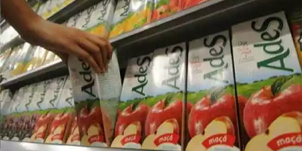 Lote de suco AdeS foi suspenso por constatar presença de soda cáustica na composição (Foto Reprodução/Internet)