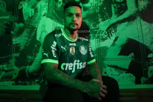 Artur, no Palmeiras - Reprodução Internet