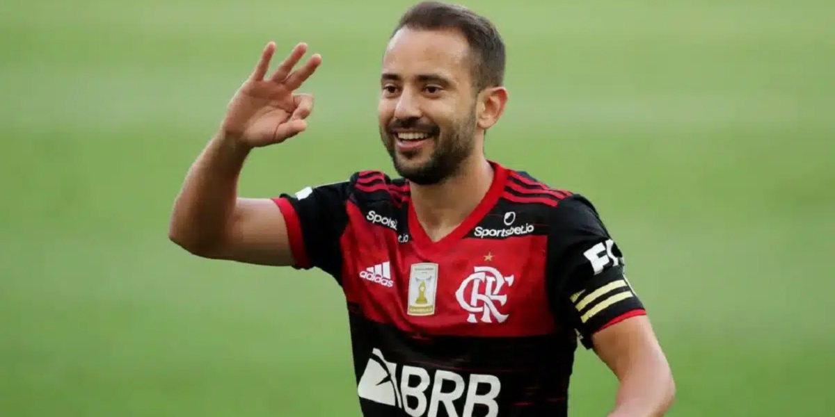 Éverton Ribeiro, jogador do multicampeão do time do Flamengo (Imagem Reprodução Internet)