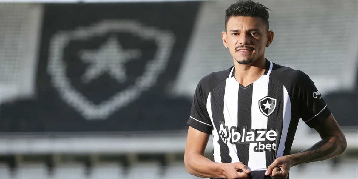 Tiquinho Soares, jogador do Botafogo (Imagem Reprodução Internet)