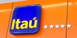 Comunicado do Itaú confirma cancelamento dos cartões - Foto: Internet