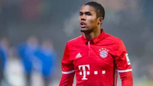 Jogador Douglas Costa - Foto Internet