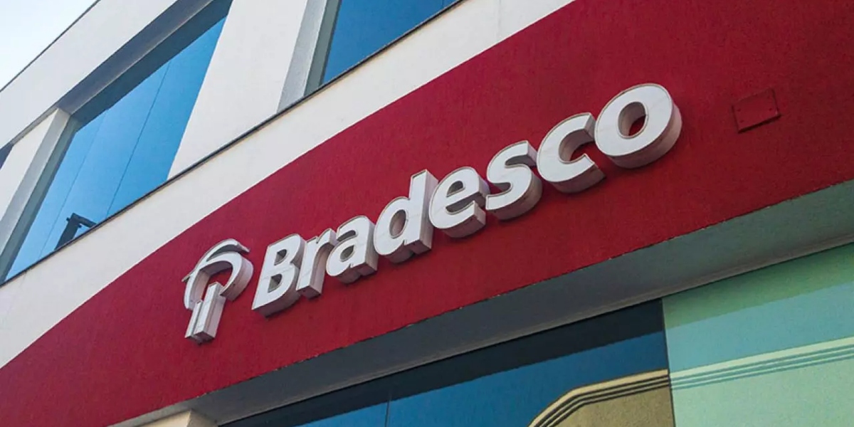 Fachada do banco Bradesco, que oferece o programa Jovem Aprendiz. (Foto: Reprodução / Internet)