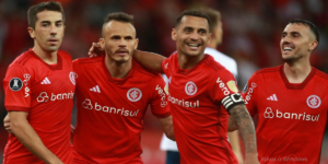 Internacional deu chapéu no Corinthians e arrancou estrela do rival (Foto: Reprodução Internet)