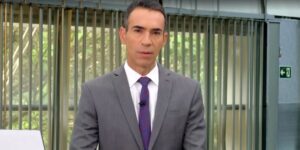 César Tralli ao vivo no Jornal Hoje (Foto: Reprodução / TV Globo)