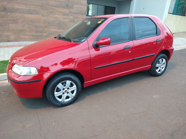 Fiat Palio 2004, é uma boa opção de carro por preço baixo (Foto: Divulgação)