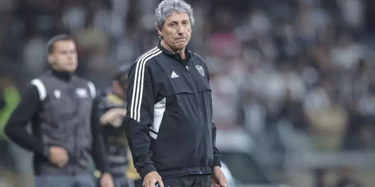 Carlos Pracidelli comandou o Galo na derrota contra o Vasco por 1 a 1 - (Foto: Internet)