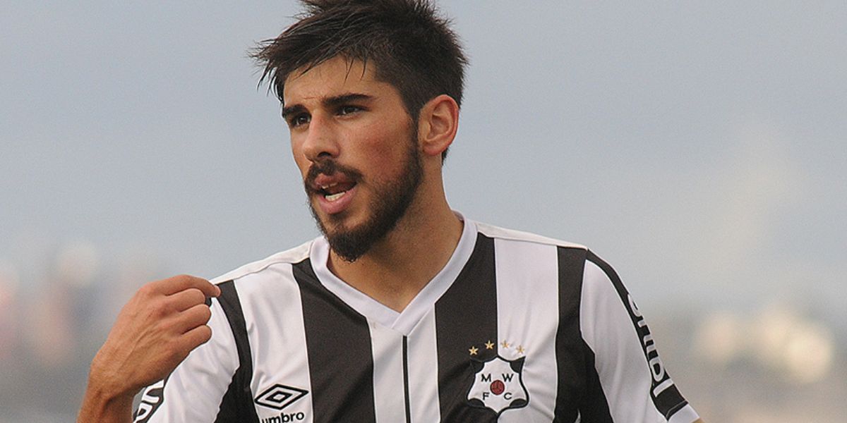 Bruno Méndez quando jogava no Montevideo Wanderers, do Uruguai- (Foto: Internet)