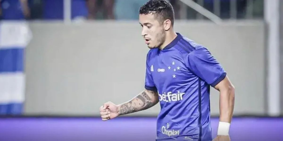 William, lateral do Cruzeiro - (Foto: Internet)