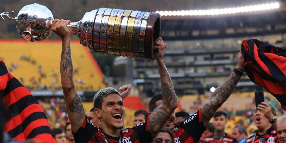 Pedro conquistando a Libertadores de 2022 - (Foto: Internet)