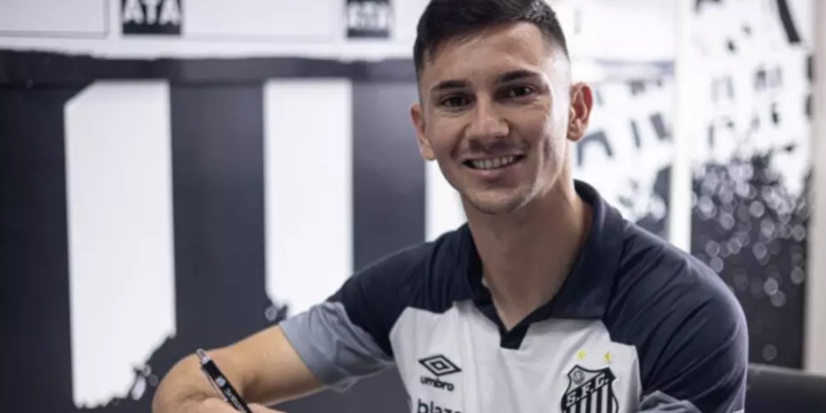 Maxi Silveira poderá sair do Santos - (Foto: Reprodução / Internet)