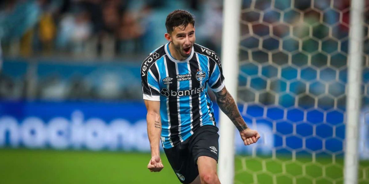 Villasanti é um dos principais jogadores do atual elenco do Grêmio (Reprodução: Internet)