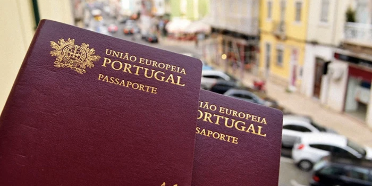 Passaporte de Portugal (Reprodução/Internet)