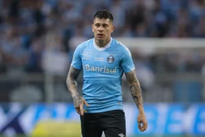 Iturbe em partida contra o Atlético-MG na Arena