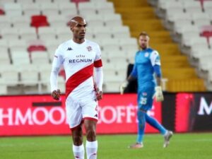 Jogador Naldo, do Antalyaspor - Foto Internet