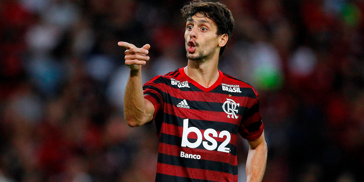 Jogador Rodrigo Caio no Flamengo (Foto: Reprodução, Goal)