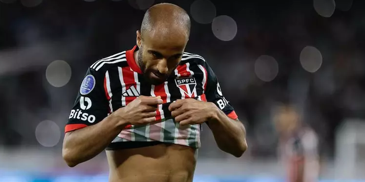 Lucas Moura jogando pelo São Paulo (Foto: Reprodução, Lancei)