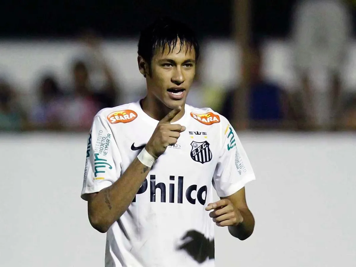 Neymar na época que jogava no Santos - Foto: Internet