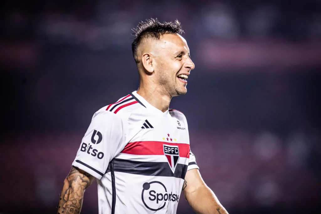 Rafinha jogador de futebol do São Paulo (Foto: Victor MonteiroW9 PRESSGAZETAPRESS)