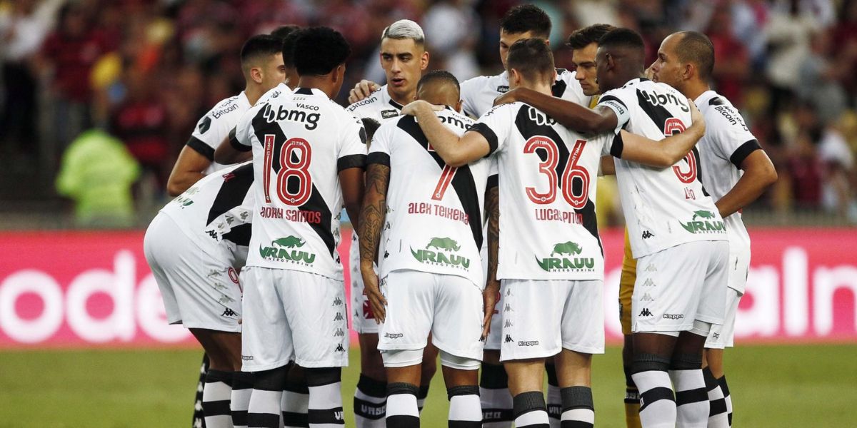 Time do Vasco em campo - Foto: Internet