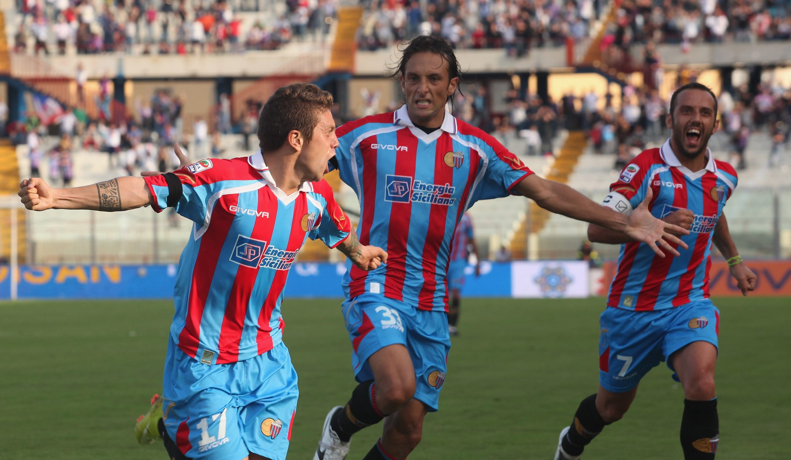 Time do Catania em jogo (Foto: Reprodução Internet)