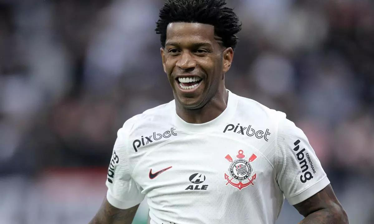 Gil é jogador do Corinthians e pode deixar o clube (Foto: Divugação)