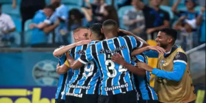 Estrela do Grêmio está de malas prontas e sua saída foi confirmada ao público (foto: Reprodução Internet)