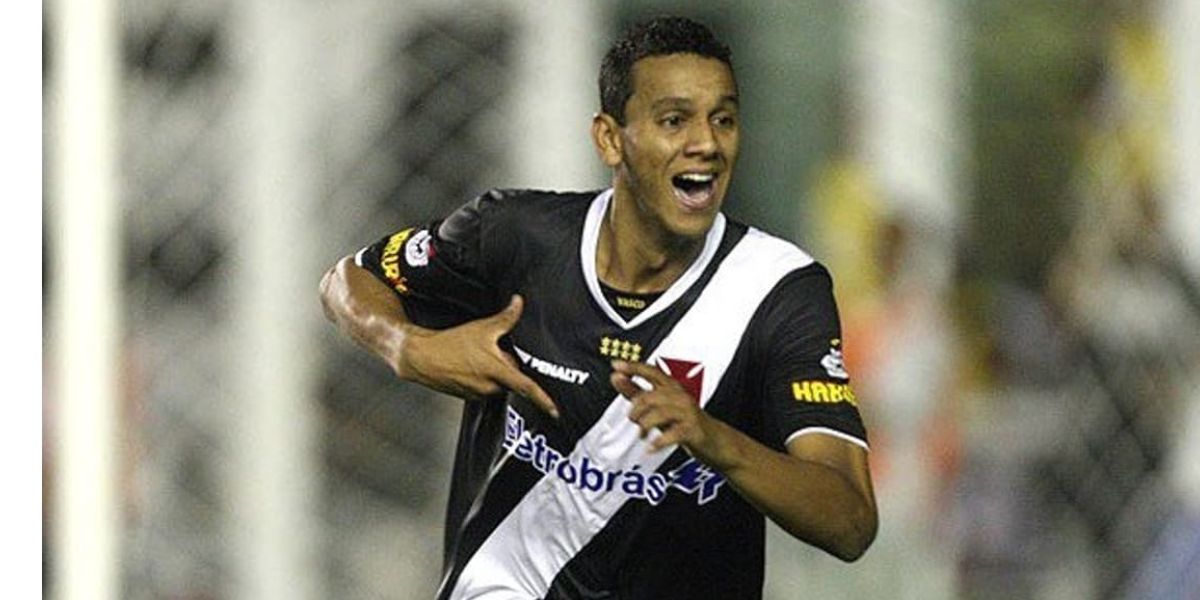 Volante Souza quando jogava no Vasco - (Foto: Internet)