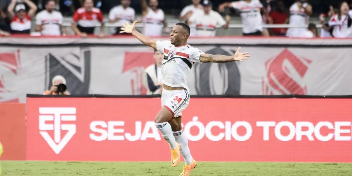 Wellignton entrou na mira do Flamengo - (Foto: Internet) 