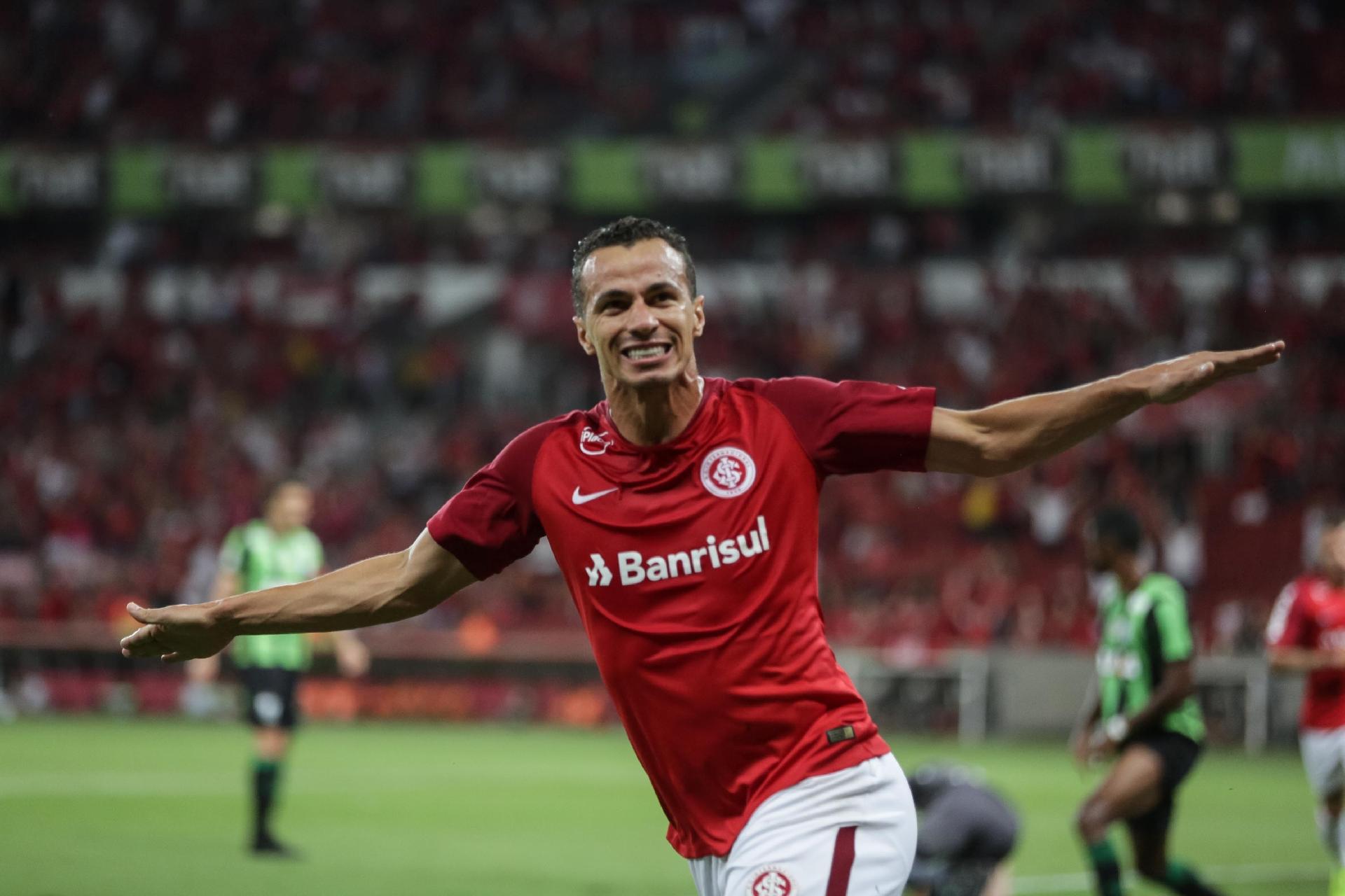 Leandro Damião é ídolo do Internacional (Foto: Divulgação)