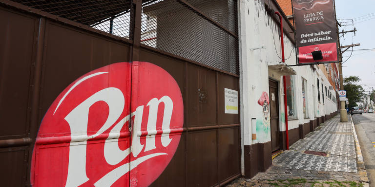 Rival da Nestlé, fábrica de Chocolates Pan, acabou indo a leilão e foi arrematada por mais de R$ 70 milhões (Foto: Reprodução/ Internet)