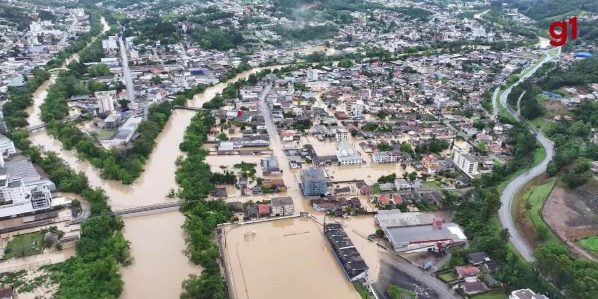 Moradores de Rio do Sul que sofreram com enchentes terão direito ao FGTS (Foto: Rafael Dell Antonia/ @riodosuldoalto/g1)