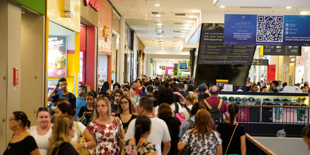 Interior do Shopping Metrô Tucuruvi (Foto: Reprodução/Alugaê)