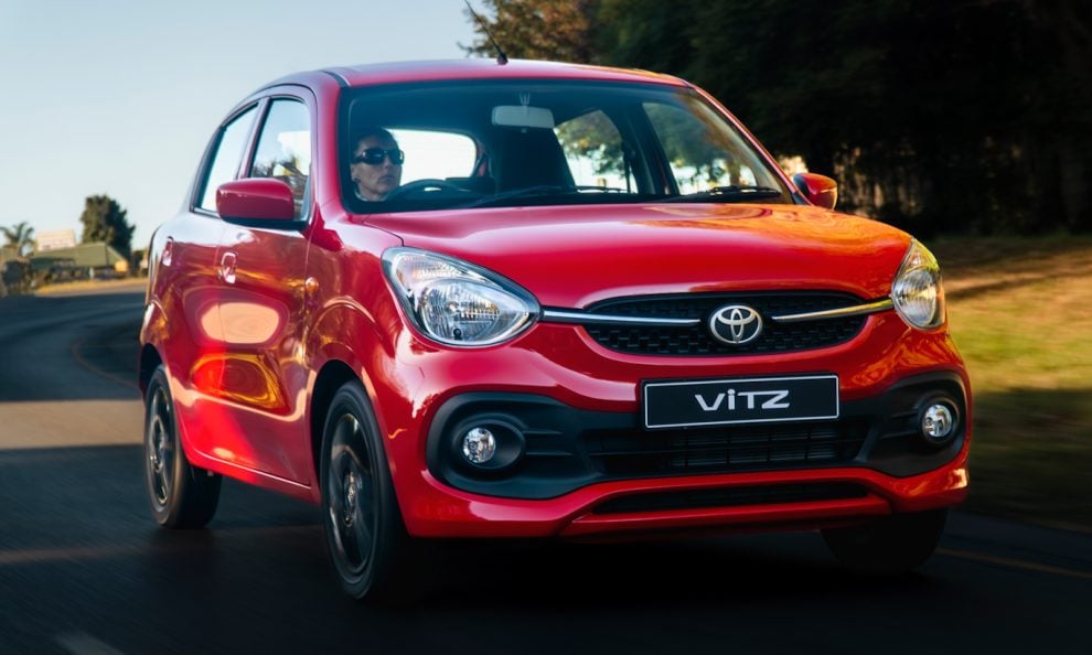 O Toyota Vitz voltou após ter saído de linha em 2019, mas sua nova versão foi lançada apenas na Africa do Sul (Foto Reprodução/Internet)