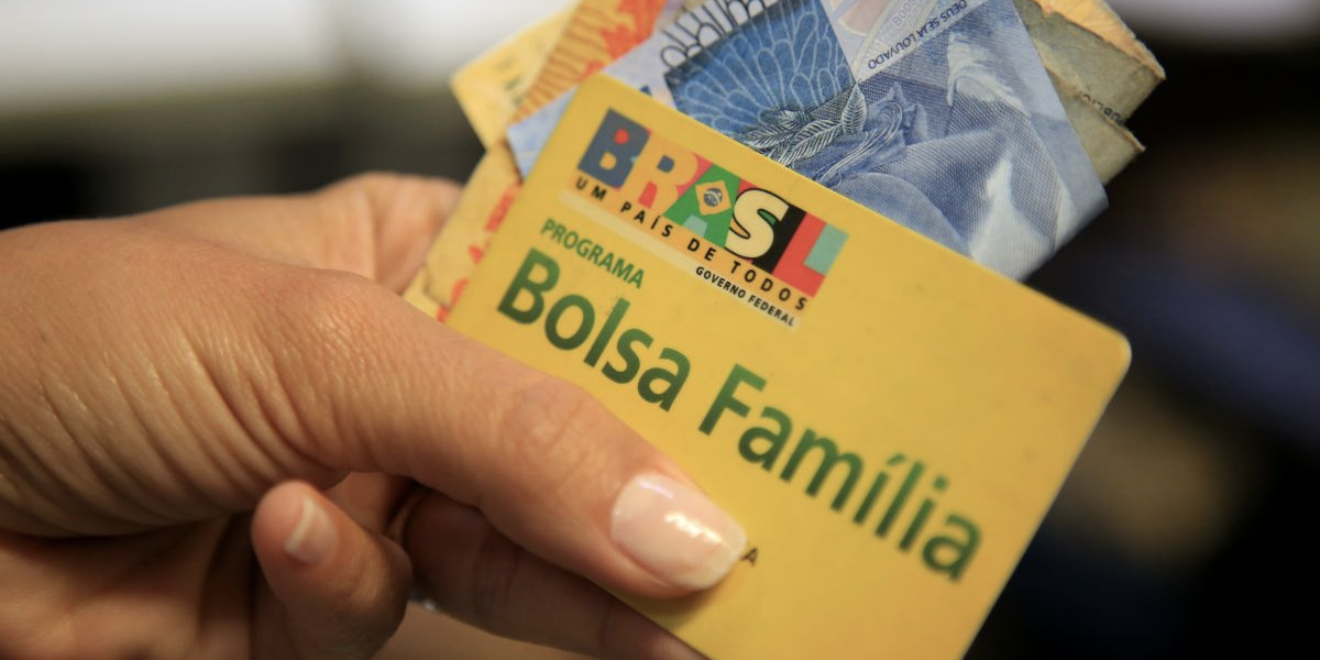 Repasses do Bolsa Família (Reprodução/Internet)