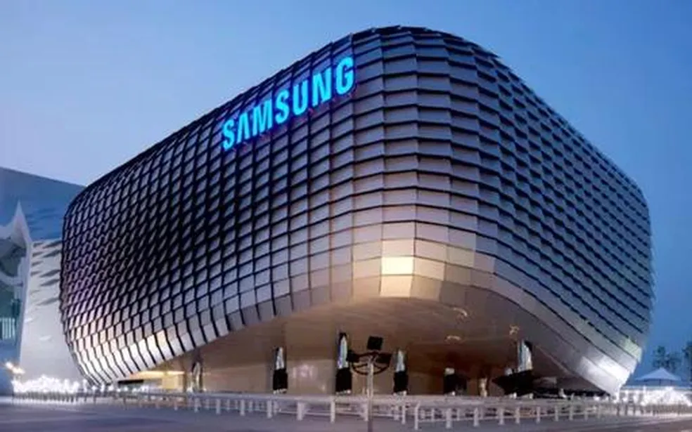 Samsung concluiu a compra da fabricante de microdisplays eMagin (Foto: Reprodução/ Internet)