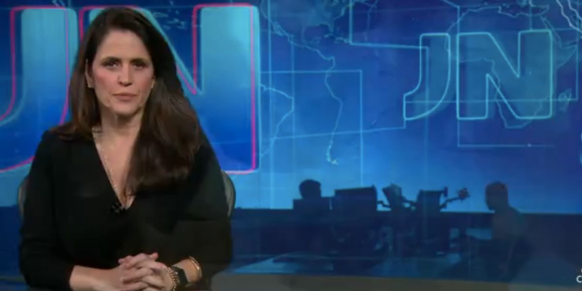 Ana Luiza Guimarães no Jornal Nacional (Foto: Reprodução /Globo)