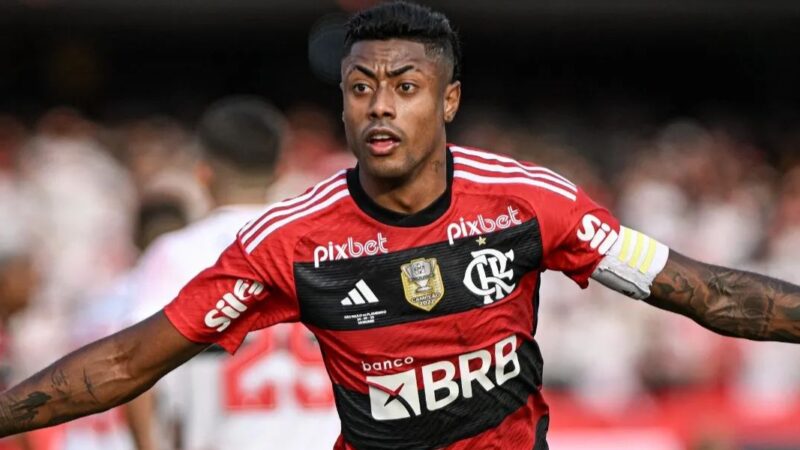 Agora é oficial! Bruno Henrique assina renovação com o Flamengo