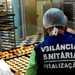 Vigilância Sanitária interditou fábrica alimentícia após grave constatação (Foto Reprodução/Montagem/Tv Foco)