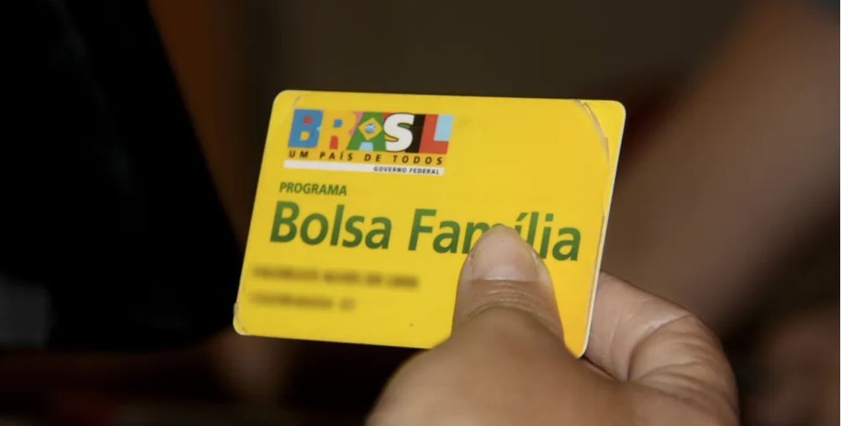 Cartão do Bolsa Família (Foto: Reprodução / Prefeitura de Divinópolis)