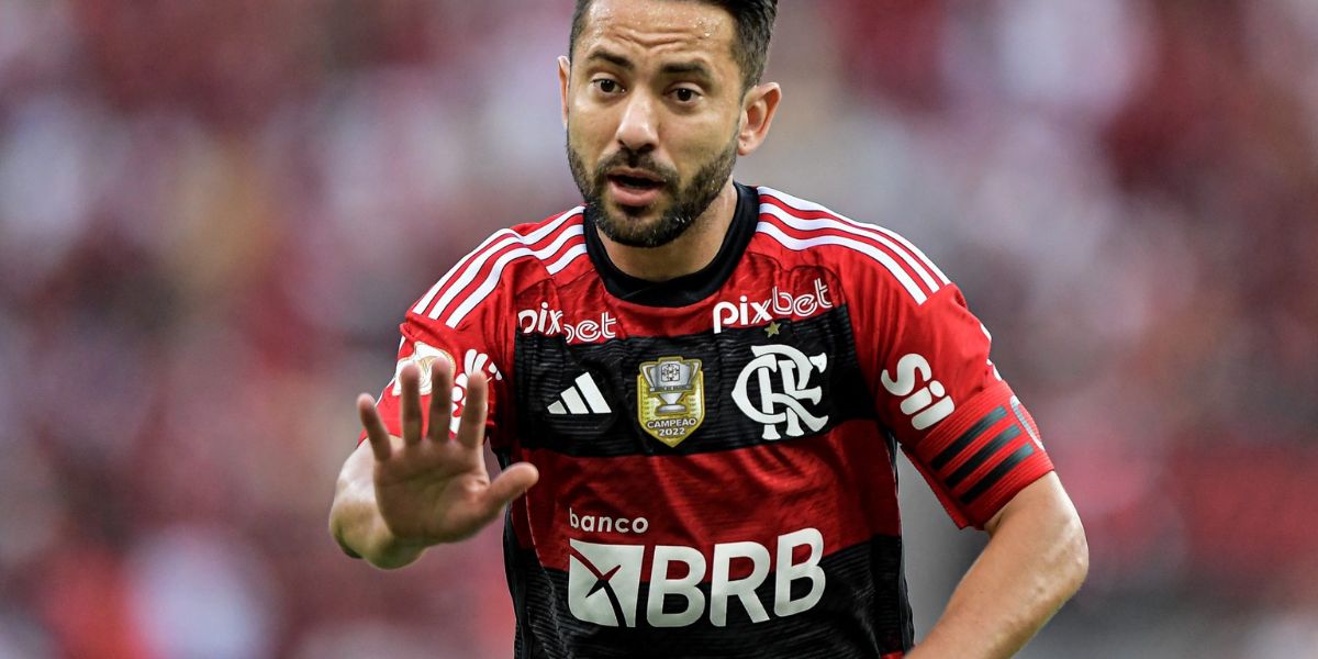 Flamengo diz 'não' para Everton R e desfecho chega em rivais - (Foto: Internet)