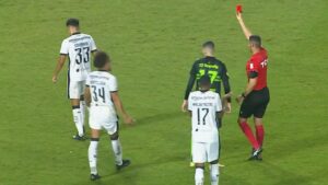 Expulso contra o Coritiba, Eduardo desfalca o Botafogo diante do Cruzeiro no Nilton Santos  - Foto Internet